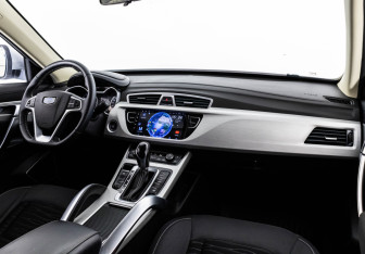 Подержанный автомобиль Geely Atlas 2019 года (9 фото)