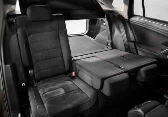Подержанный автомобиль Volkswagen Tiguan 2017 года (26 фото)