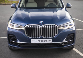 Подержанный автомобиль BMW X7 2019 года (4 фото)