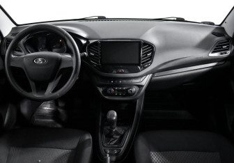 Подержанный автомобиль LADA (ВАЗ) Vesta Sedan 2018 года (14 фото)