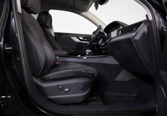 Подержанный автомобиль Hongqi HS5 2024 года (26 фото)