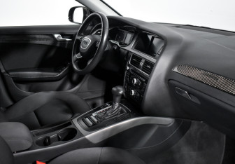 Подержанный автомобиль Audi A4 Sedan 2013 года (13 фото)