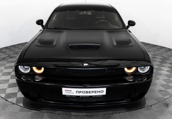 Подержанный автомобиль Dodge Challenger 2020 года (4 фото)