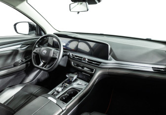 Подержанный автомобиль Changan CS75PLUS 2023 года (9 фото)