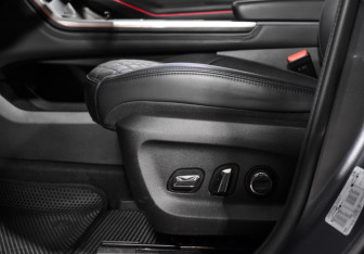 Подержанный автомобиль Exeed TXL 2023 года (10 фото)