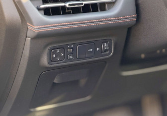 Подержанный автомобиль Changan UNI-K 2023 года (21 фото)