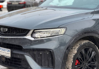 Подержанный автомобиль Geely Tugella 2023 года (7 фото)