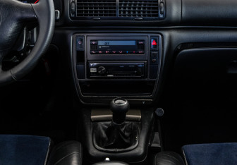 Подержанный автомобиль Volkswagen Passat Sedan 1998 года (12 фото)