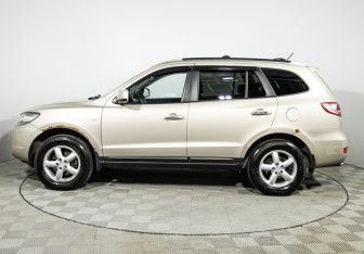 Подержанный автомобиль Hyundai Santa Fe 2007 года (8 фото)