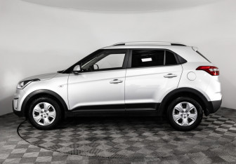 Подержанный автомобиль Hyundai Creta 2021 года (8 фото)