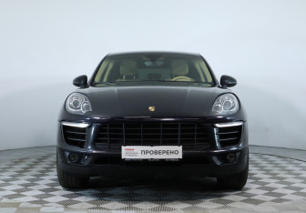Подержанный автомобиль Porsche Macan 2014 года (2 фото)