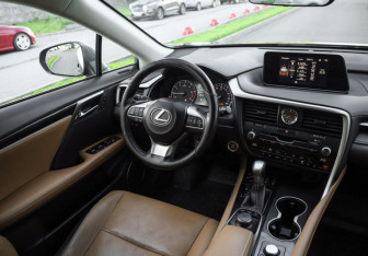 Подержанный автомобиль Lexus RX 2016 года (13 фото)
