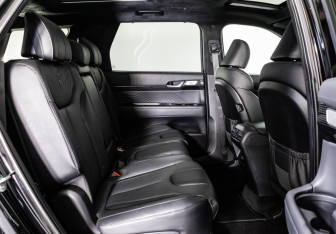 Подержанный автомобиль Hyundai Palisade 2022 года (24 фото)