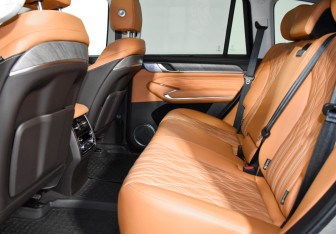 Подержанный автомобиль Tank 500 2023 года (14 фото)