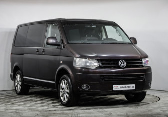 Подержанный автомобиль Volkswagen Multivan 2011 года (3 фото)
