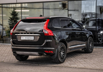 Подержанный автомобиль Volvo XC60 2013 года (6 фото)