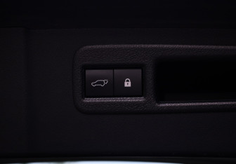 Подержанный автомобиль Lexus NX 2017 года (25 фото)