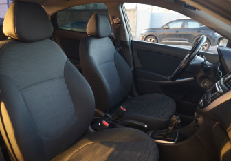Подержанный автомобиль Hyundai Solaris Sedan 2015 года (19 фото)