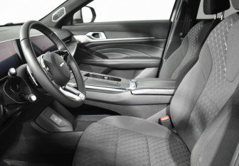 Подержанный автомобиль Haval F7 2024 года (10 фото)