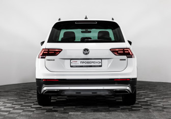 Подержанный автомобиль Volkswagen Tiguan 2018 года (7 фото)