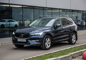 Подержанный автомобиль Volvo XC60 2021 года (3 фото)