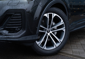 Новый Audi Q7 2025 (10 фото)