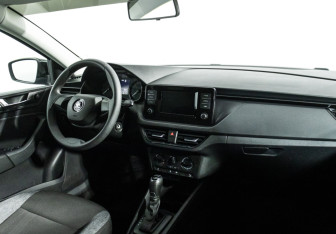 Подержанный автомобиль Skoda Rapid Liftback 2020 года (9 фото)