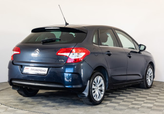 Подержанный автомобиль Citroen C4 Hatchback 2011 года (5 фото)