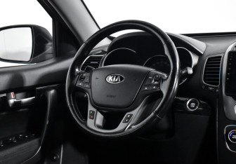 Подержанный автомобиль Kia Sorento 2020 года (15 фото)