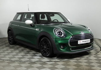 Подержанный автомобиль MINI Hatch 2021 года (3 фото)