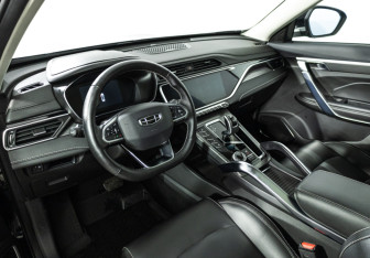 Подержанный автомобиль Geely Atlas Pro 2022 года (11 фото)