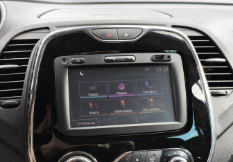 Подержанный автомобиль Renault Kaptur 2017 года (17 фото)