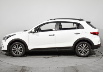 Подержанный автомобиль Kia Rio Hatchback 2020 года (8 фото)