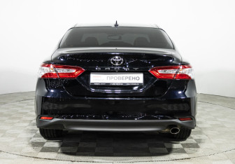 Подержанный автомобиль Toyota Camry Sedan 2021 года (6 фото)