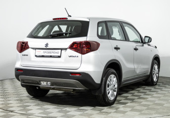 Подержанный автомобиль Suzuki Vitara 2020 года (5 фото)