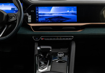 Подержанный автомобиль Geely Monjaro 2021 года (15 фото)