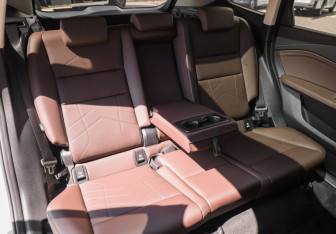 Подержанный автомобиль BMW X1 2024 года (29 фото)