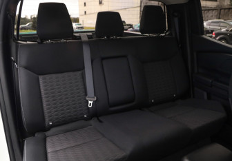 Подержанный автомобиль Mitsubishi L200 2025 года (27 фото)