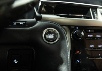 Подержанный автомобиль Lexus LX 2020 года (29 фото)