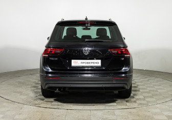 Подержанный автомобиль Volkswagen Tiguan 2017 года (6 фото)