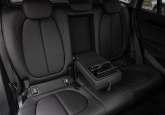 Подержанный автомобиль BMW X1 2019 года (24 фото)