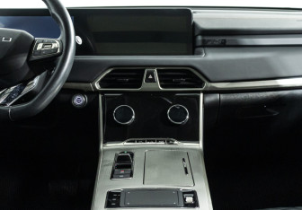 Подержанный автомобиль Exeed TXL 2022 года (14 фото)