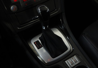 Подержанный автомобиль Ford Mondeo Sedan 2008 года (16 фото)