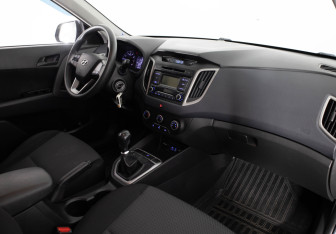 Подержанный автомобиль Hyundai Creta 2017 года (12 фото)