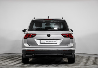 Подержанный автомобиль Volkswagen Tiguan 2020 года (6 фото)