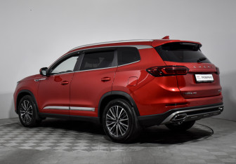 Подержанный автомобиль Chery Tiggo 8 Pro 2022 года (7 фото)