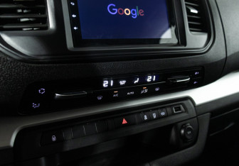 Подержанный автомобиль Citroen SpaceTourer 2020 года (17 фото)