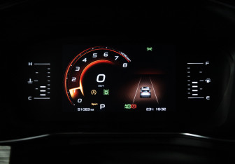 Подержанный автомобиль Geely Atlas Pro 2023 года (12 фото)