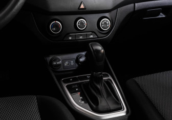 Подержанный автомобиль Hyundai Creta 2017 года (13 фото)