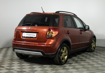 Подержанный автомобиль Suzuki SX4 Hatchback 2010 года (5 фото)